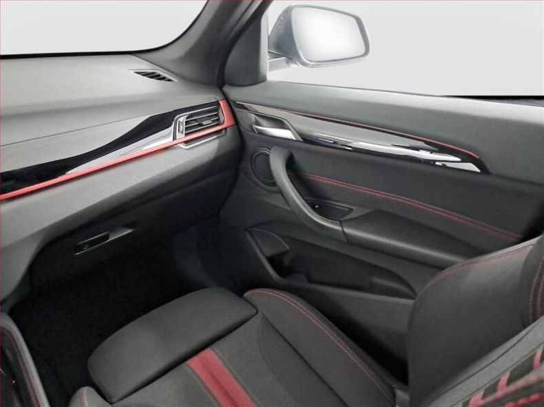 BMW X1 - hlavní fotka