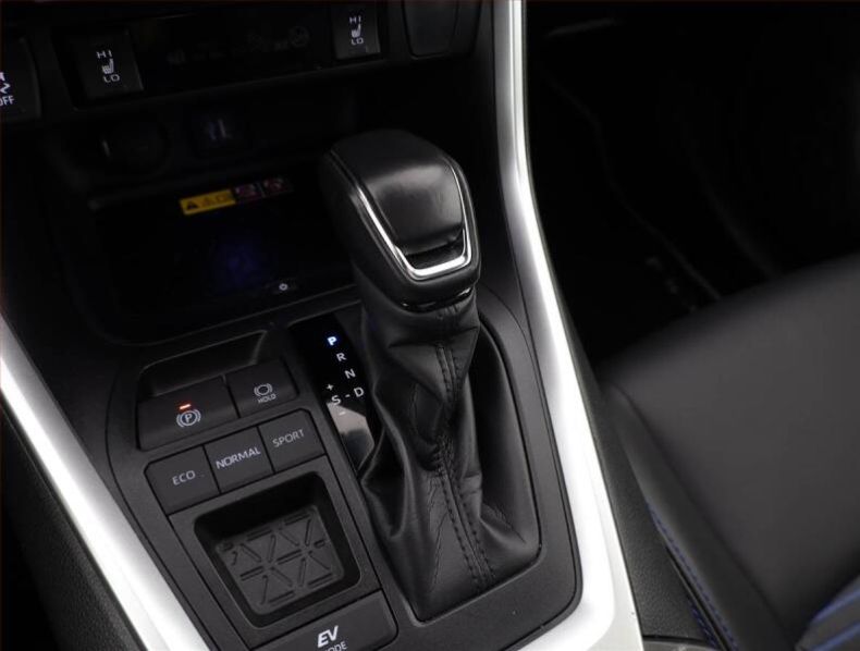 Toyota RAV 4 - hlavní fotka