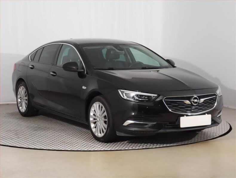 Opel Insignia - hlavní foto