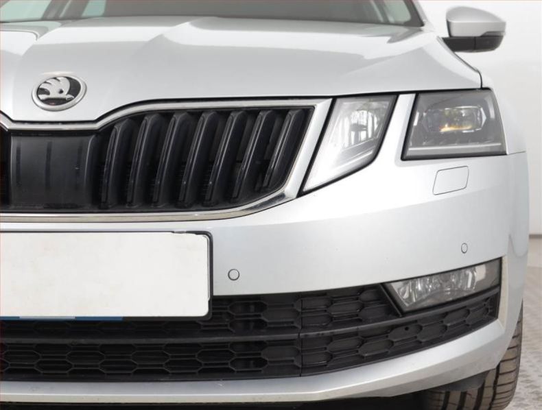 Škoda Octavia - hlavní fotka