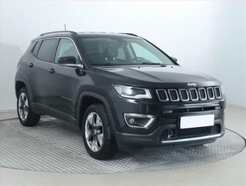 Jeep Compass - hlavní foto