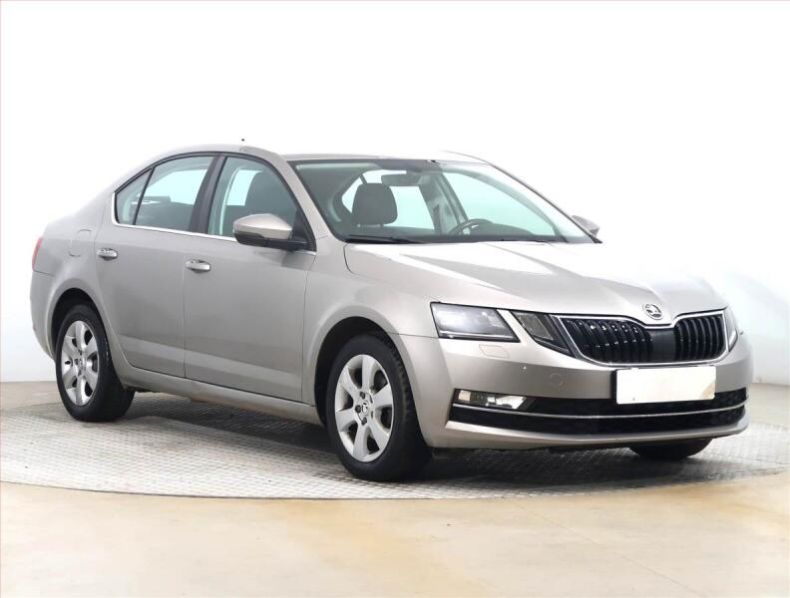 Škoda Octavia - hlavní foto
