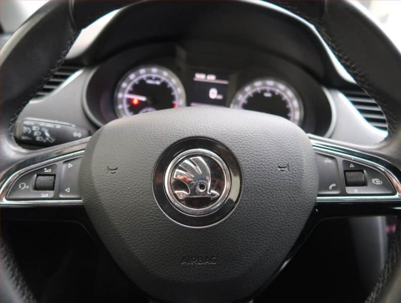 Škoda Octavia - hlavní fotka