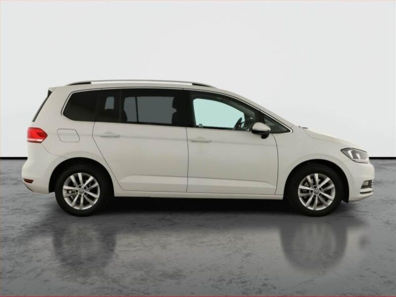 Volkswagen Touran - hlavní fotka