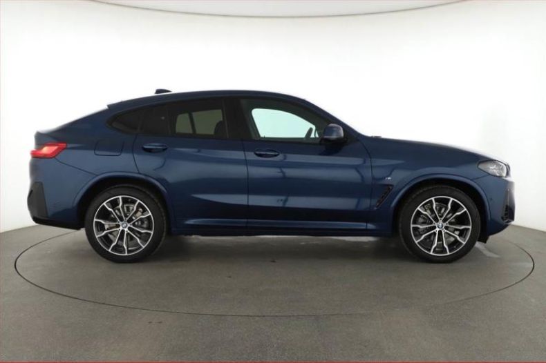 BMW X4 - hlavní fotka