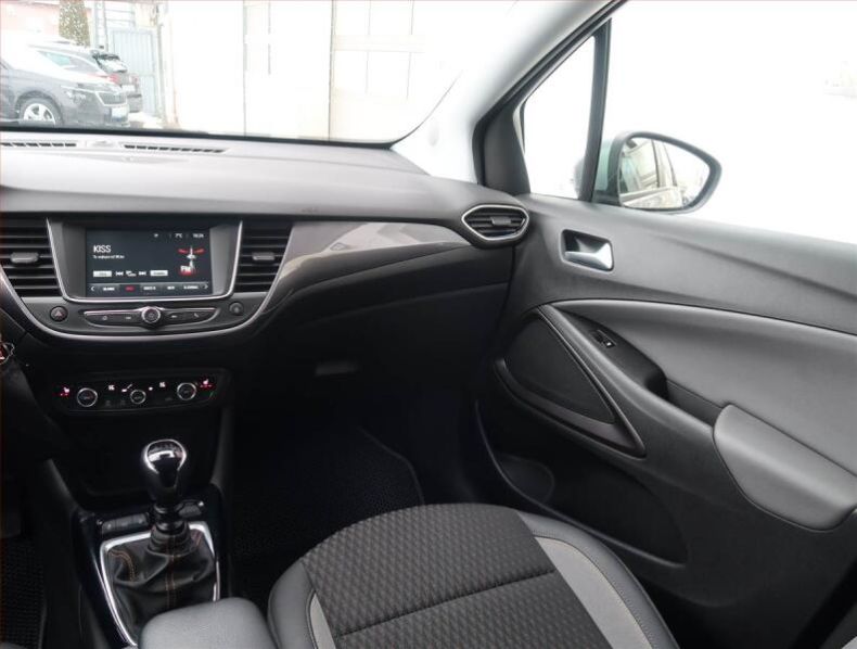 Opel Crossland X - hlavní fotka