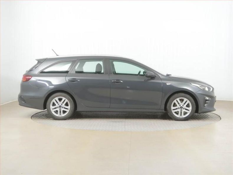 Kia Cee'd - hlavní fotka