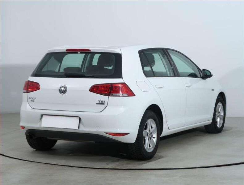 Volkswagen Golf - hlavní fotka