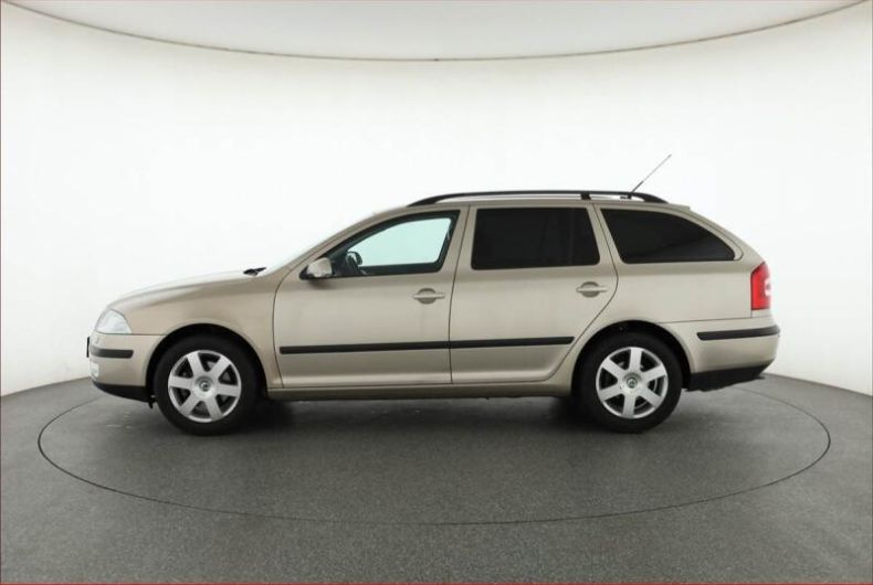 Škoda Octavia - hlavní fotka