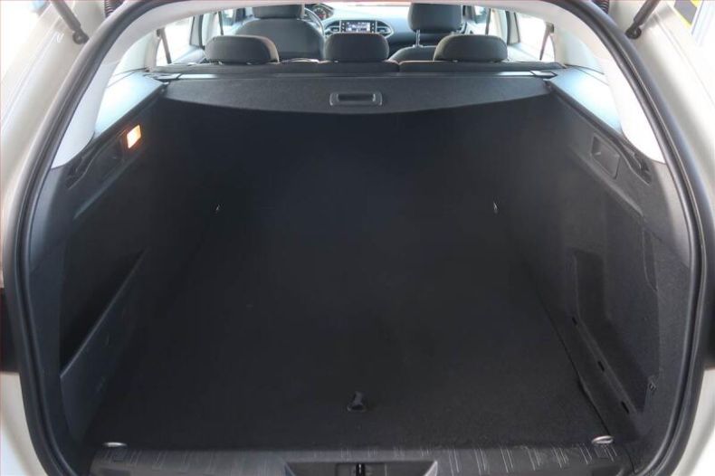 Peugeot 308 - hlavní fotka