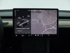 Tesla Model Y - fotka číslo 17