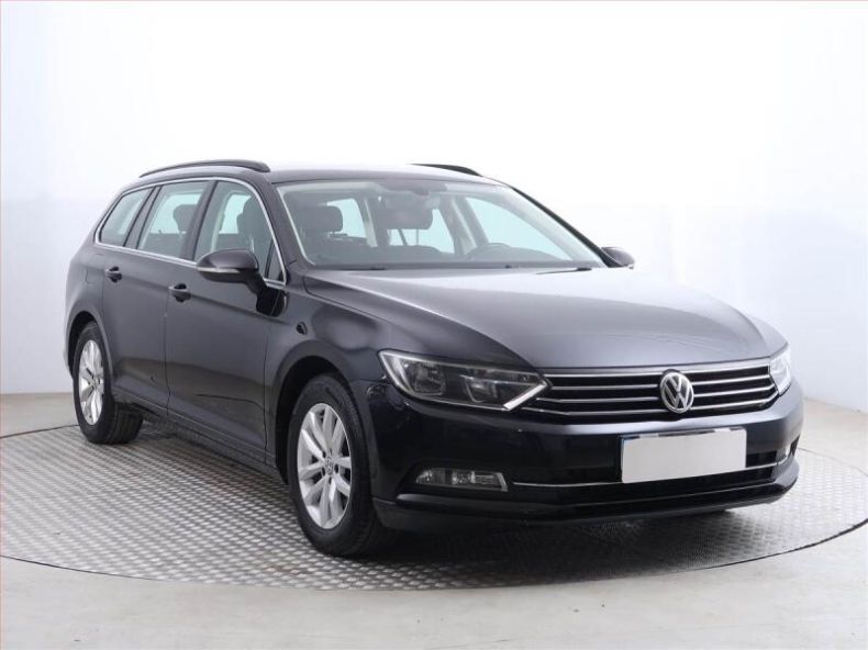 Volkswagen Passat - hlavní foto