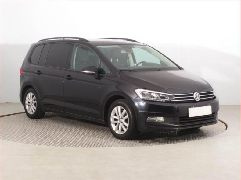 Volkswagen Touran - hlavní foto