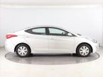 Hyundai Elantra - fotka číslo 5