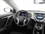 Hyundai Elantra - fotka číslo 6
