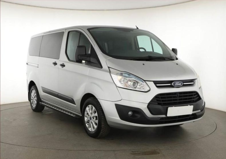 Ford Transit - hlavní foto