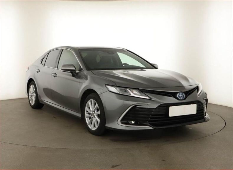 Toyota Camry - hlavní foto