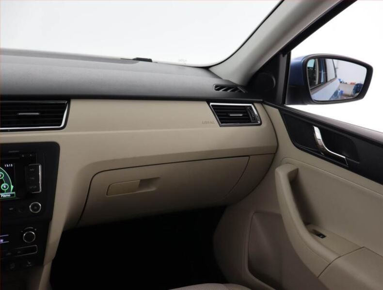 Škoda Rapid - hlavní fotka