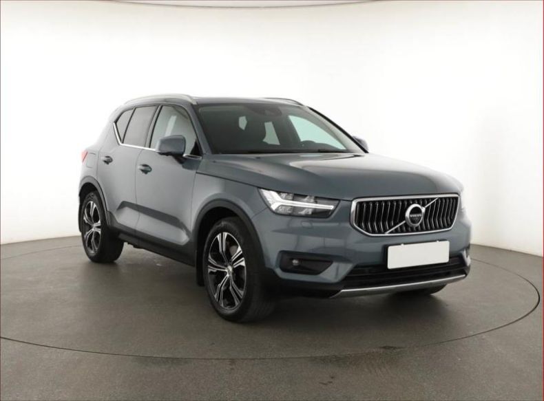 Volvo XC40 - hlavní foto