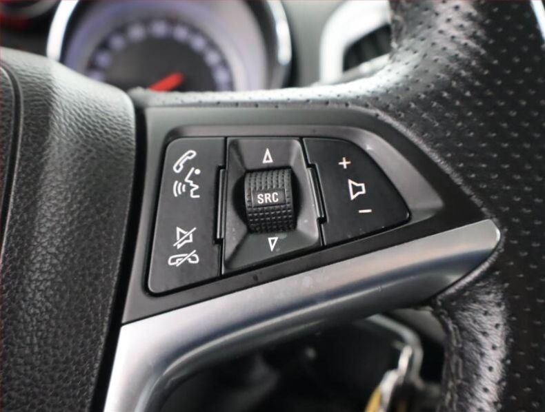 Opel Astra - hlavní fotka