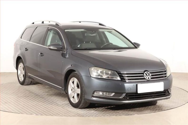 Volkswagen Passat - hlavní fotka inzerátu