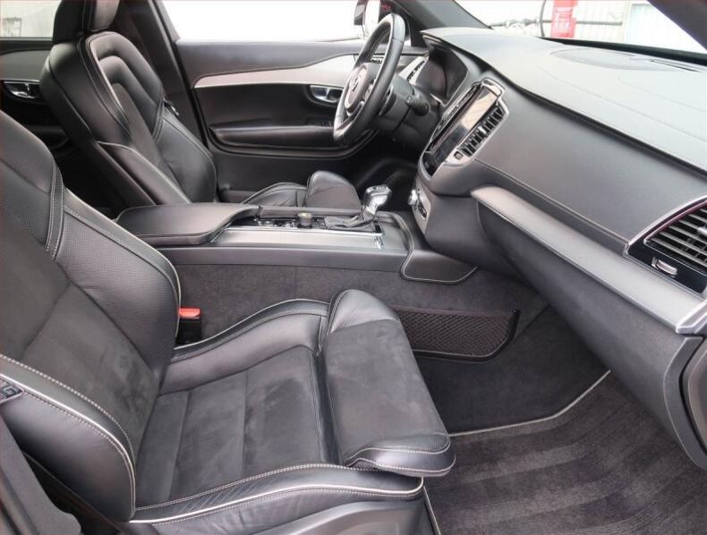 Volvo XC90 - hlavní fotka