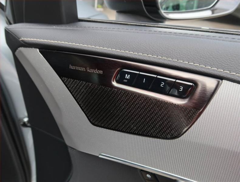 Volvo XC90 - hlavní fotka