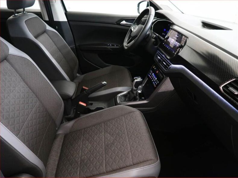 Volkswagen T-CROSS - hlavní fotka