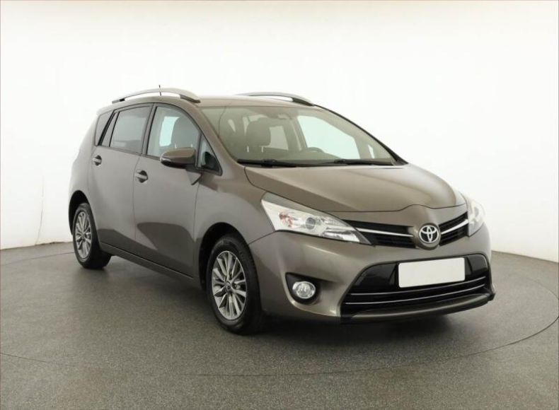 Toyota Verso - hlavní fotka inzerátu