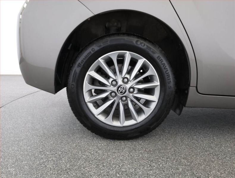 Toyota Verso - hlavní fotka