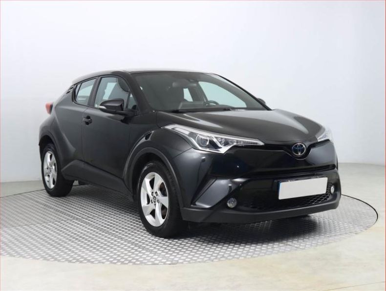 Toyota C-HR - hlavní foto