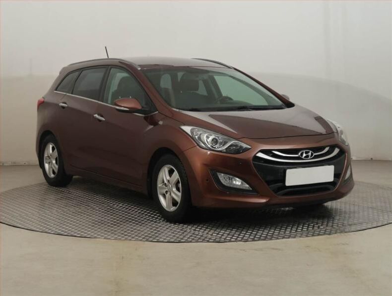 Hyundai i30 - hlavní foto