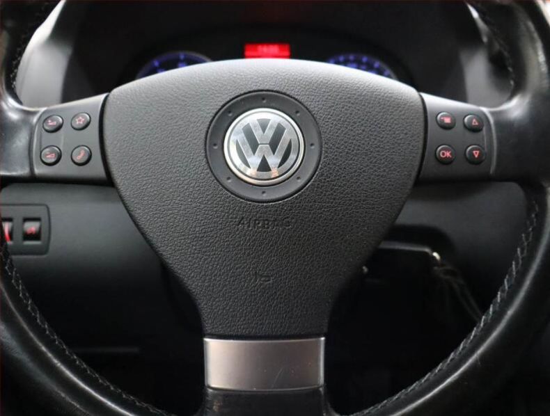 Volkswagen Touran - hlavní fotka