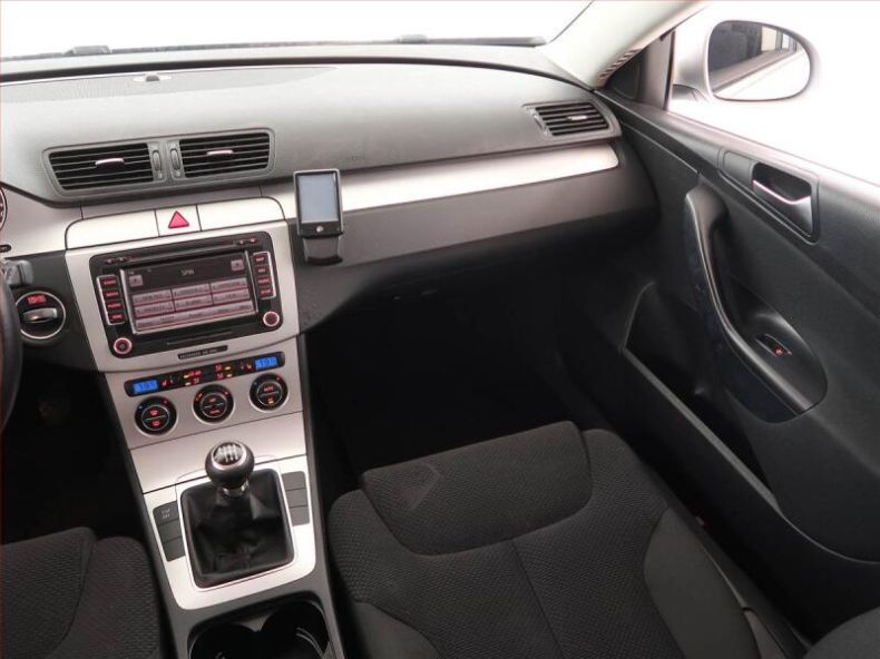 Volkswagen Passat - hlavní fotka