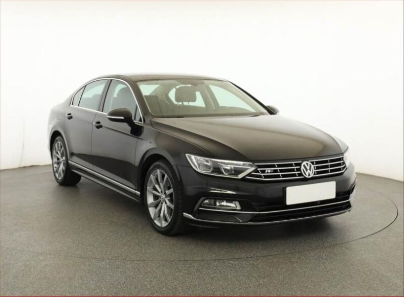 Volkswagen Passat - hlavní foto