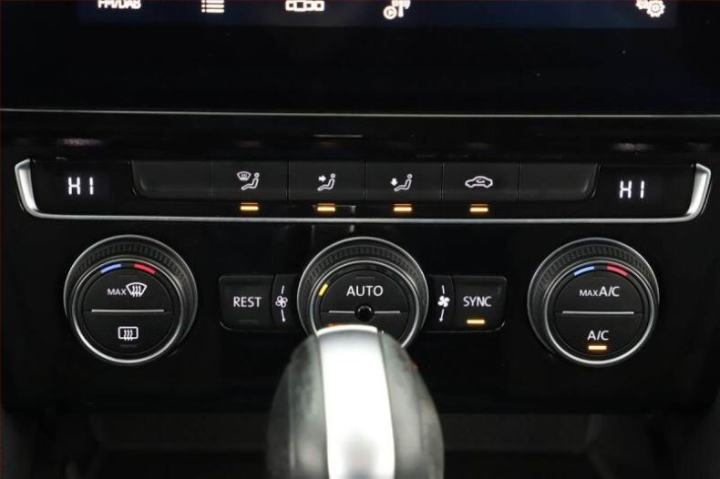 Volkswagen Passat - hlavní fotka