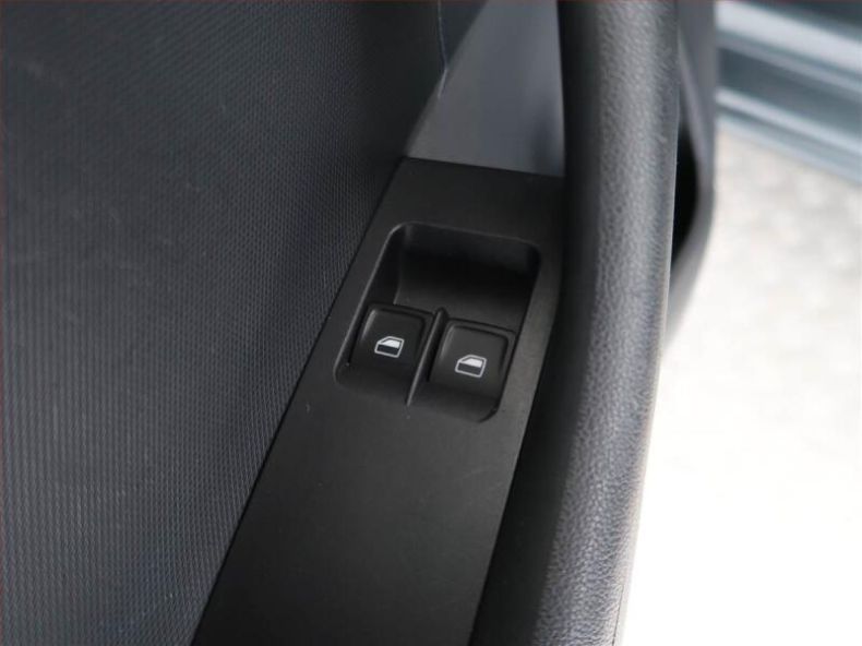 Škoda Rapid - hlavní fotka