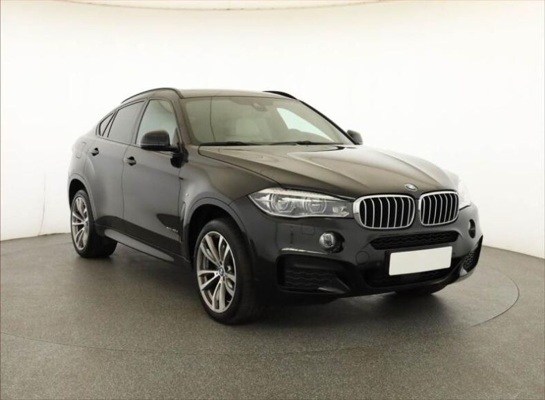 BMW X6 - hlavní foto