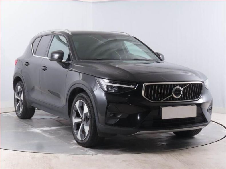 Volvo XC40 - hlavní foto