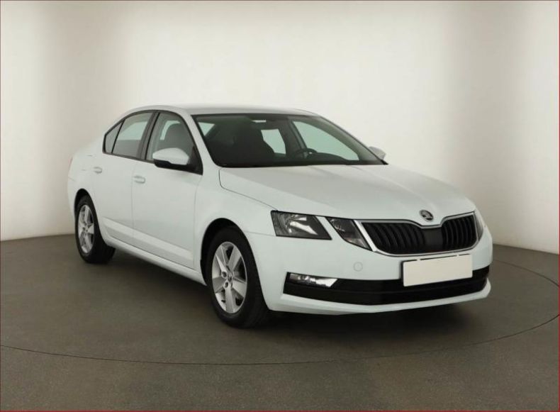 Škoda Octavia - hlavní fotka