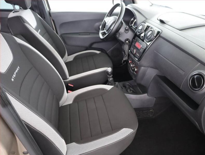 Dacia Lodgy - hlavní fotka
