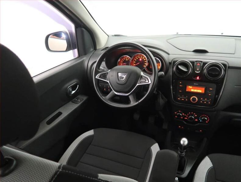 Dacia Lodgy - hlavní fotka