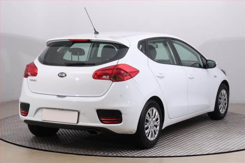 Kia Cee'd - hlavní fotka