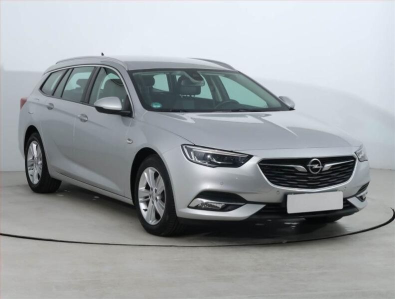 Opel Insignia - hlavní foto