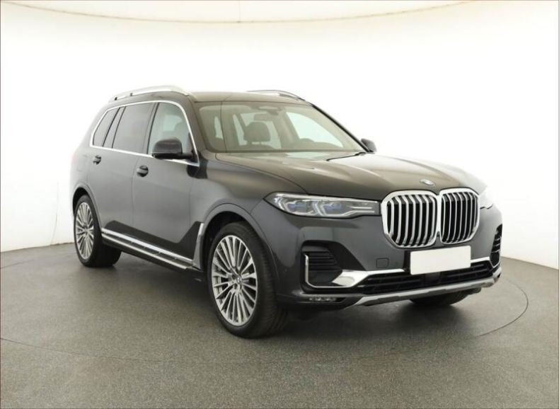 BMW X7 - hlavní foto