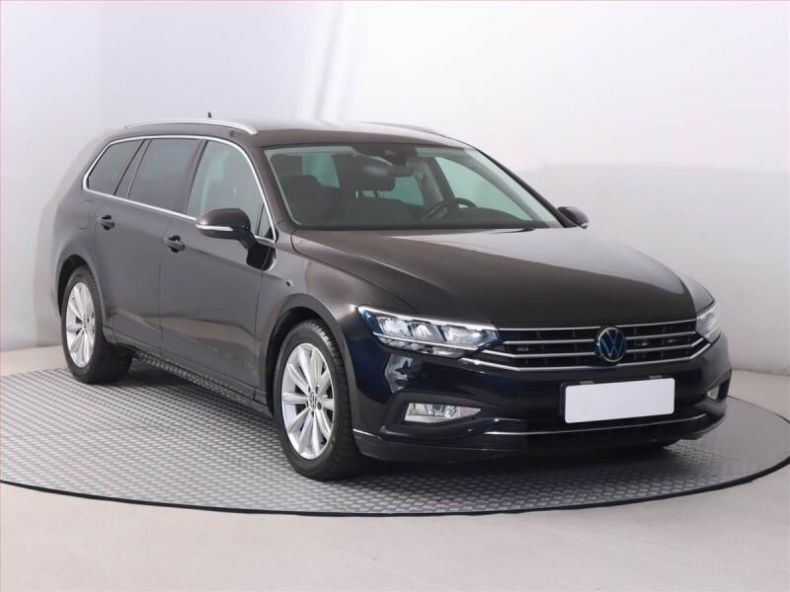 Volkswagen Passat - hlavní foto