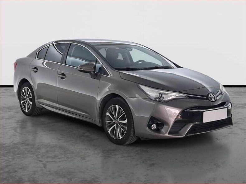Toyota Avensis - hlavní foto