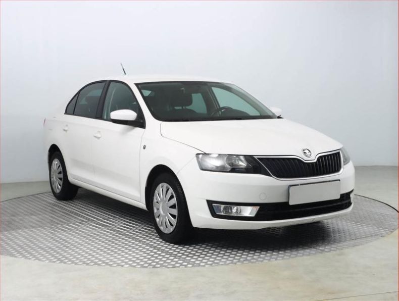 Škoda Rapid - hlavní foto