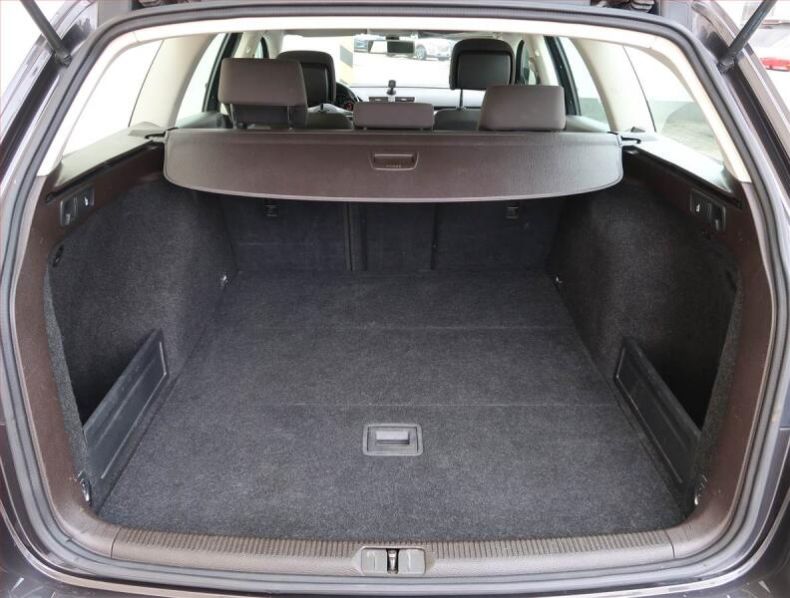 Volkswagen Passat - hlavní fotka