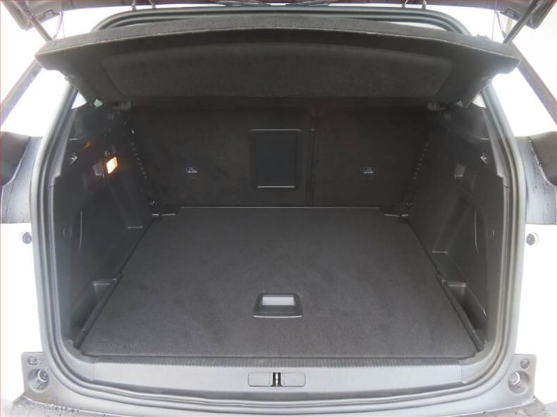 Peugeot 3008 - hlavní fotka